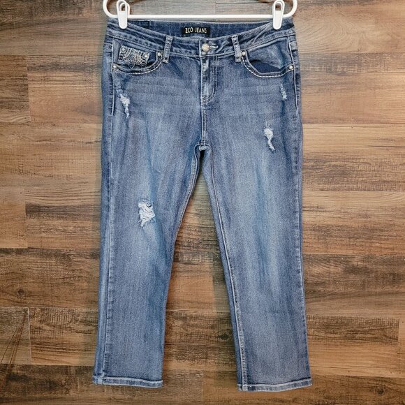 ZCO Jeans Size 11 Capri Mid Rise Embroidered Button Flap Pockets Stretch Denim - Picture 2 of 11